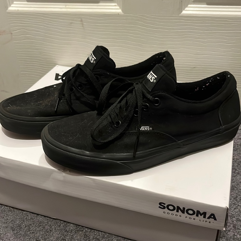 Vans basics black shoes
